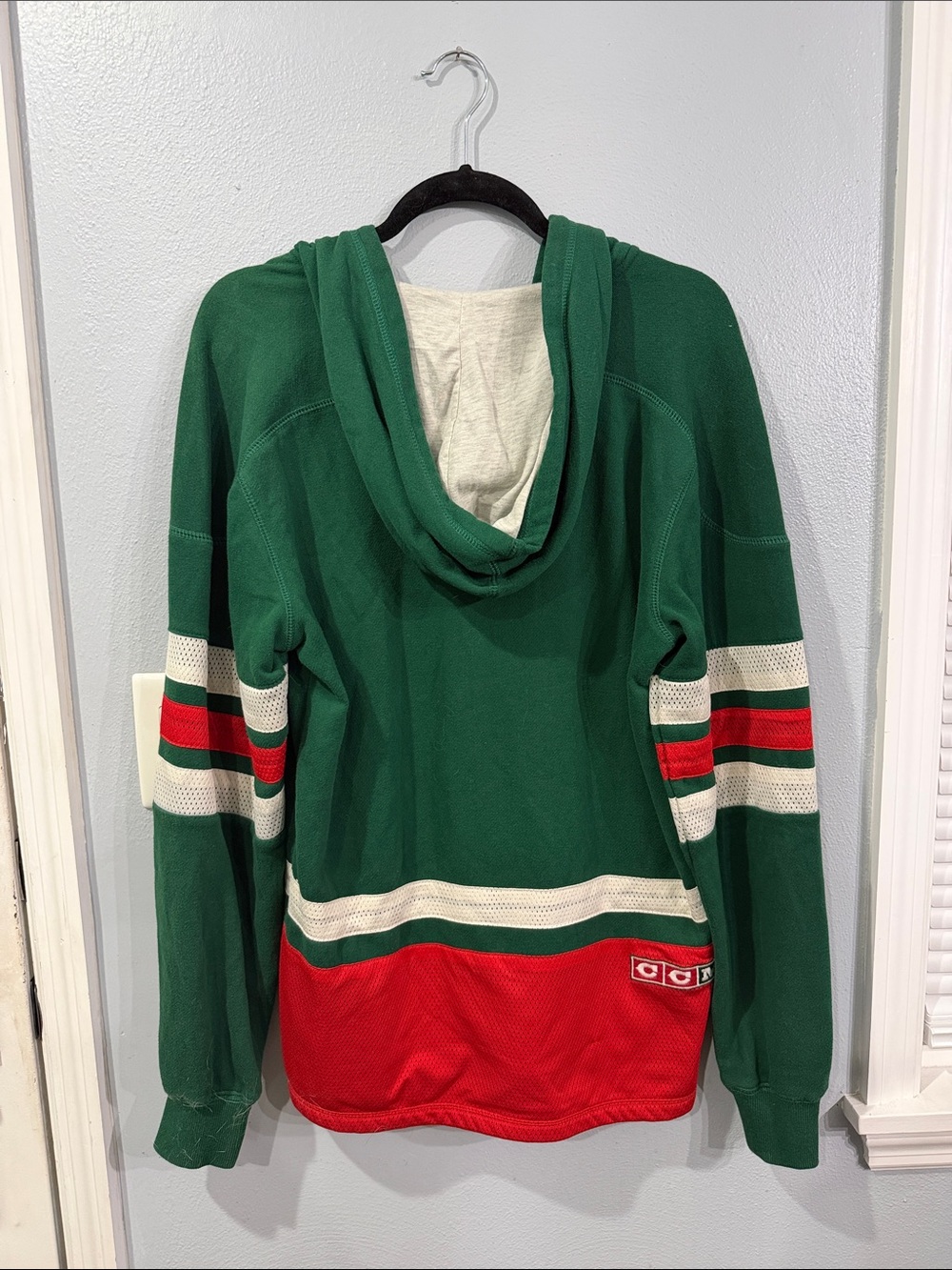 NHL Minnesota Wild Green Red & Cream Crewneck Hoodie Sweater - Picture 5 of 6